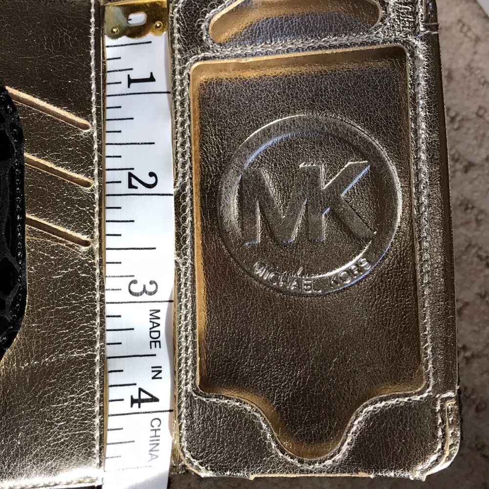 MICHAEL KORS WALLET CLUTCH - Picture 8 of 12